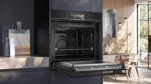 Siemens HB778G3B1B IQ-700 Pyrolytic Multifunction Single Oven BLACK