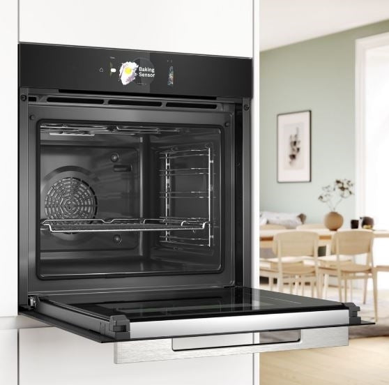 Bosch HBG7784B1 Series 8 Pyrolytic Multifunction Single Oven BLACK