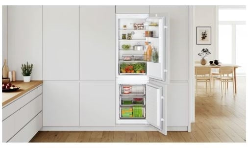 Bosch KIN86NSE0G 177cm Series 2 Integrated 60/40 Frost Free Fridge Freezer