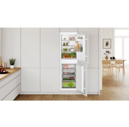 Bosch KIN85NSE0G 177cm Series 2 Integrated 50/50 Frost Free Fridge Freezer