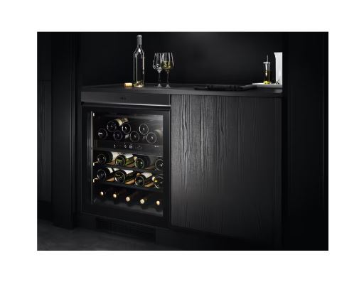 AEG AWUD040B8B 82cm Built In Dual Zone Wine Cellar