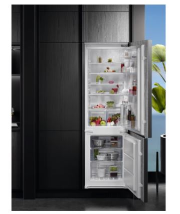 AEG OSC6N181ES 177cm Integrated 70/30 Frost Free Fridge Freezer