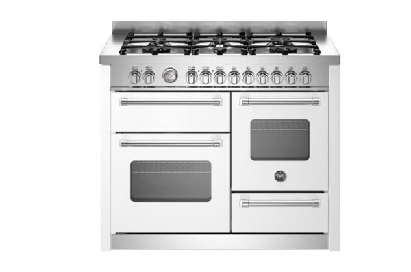 Picture of Bertazzoni MAS116L3EBIC 110 cm 6-burner electric triple oven Master Series